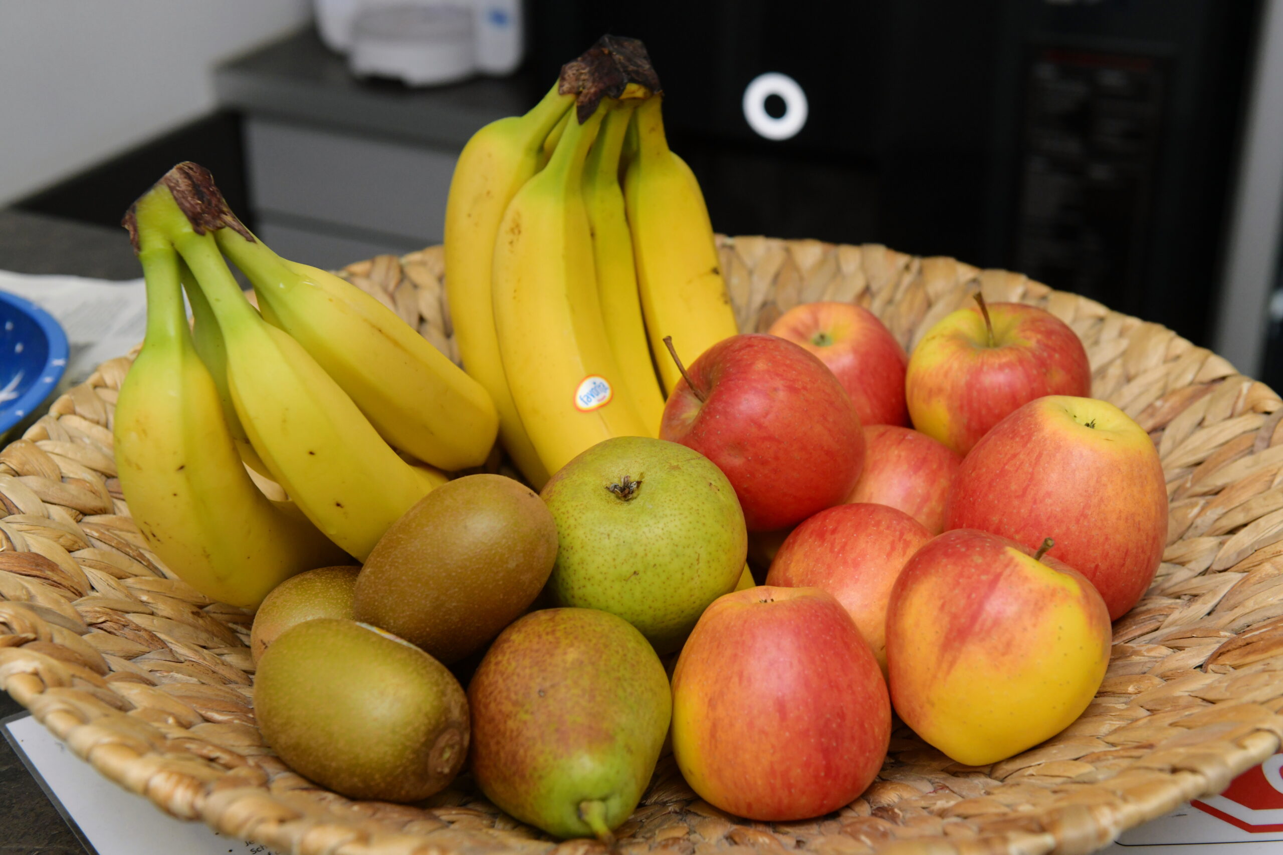 Jobs Elektro Schwarzkopf Troisdorf – Benefits für Mitarbeitende (Obstkorb im Büro)